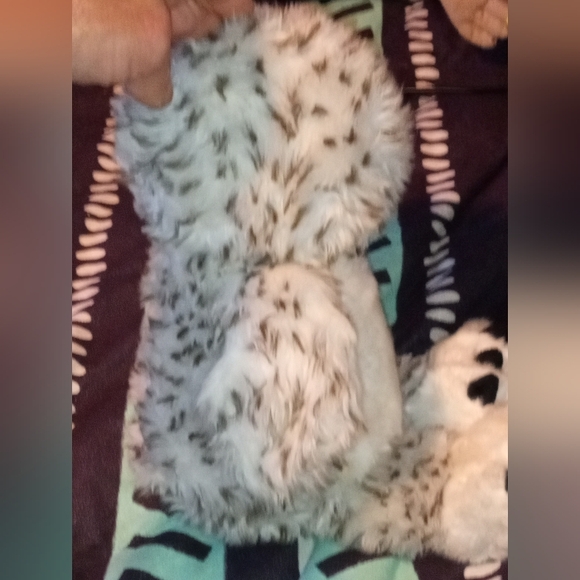 X large Owl by Build A Bear owls head turns completely around and is rare peace. - Picture 2 of 9